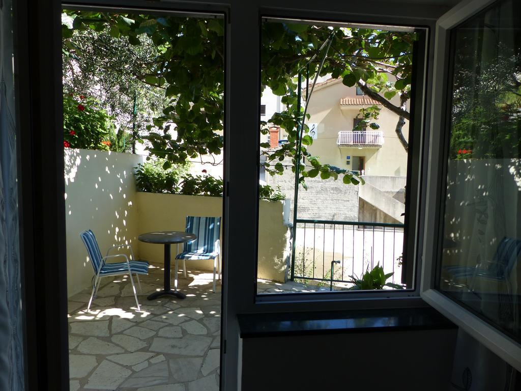 Apartments Smiljana Omiš Dış mekan fotoğraf