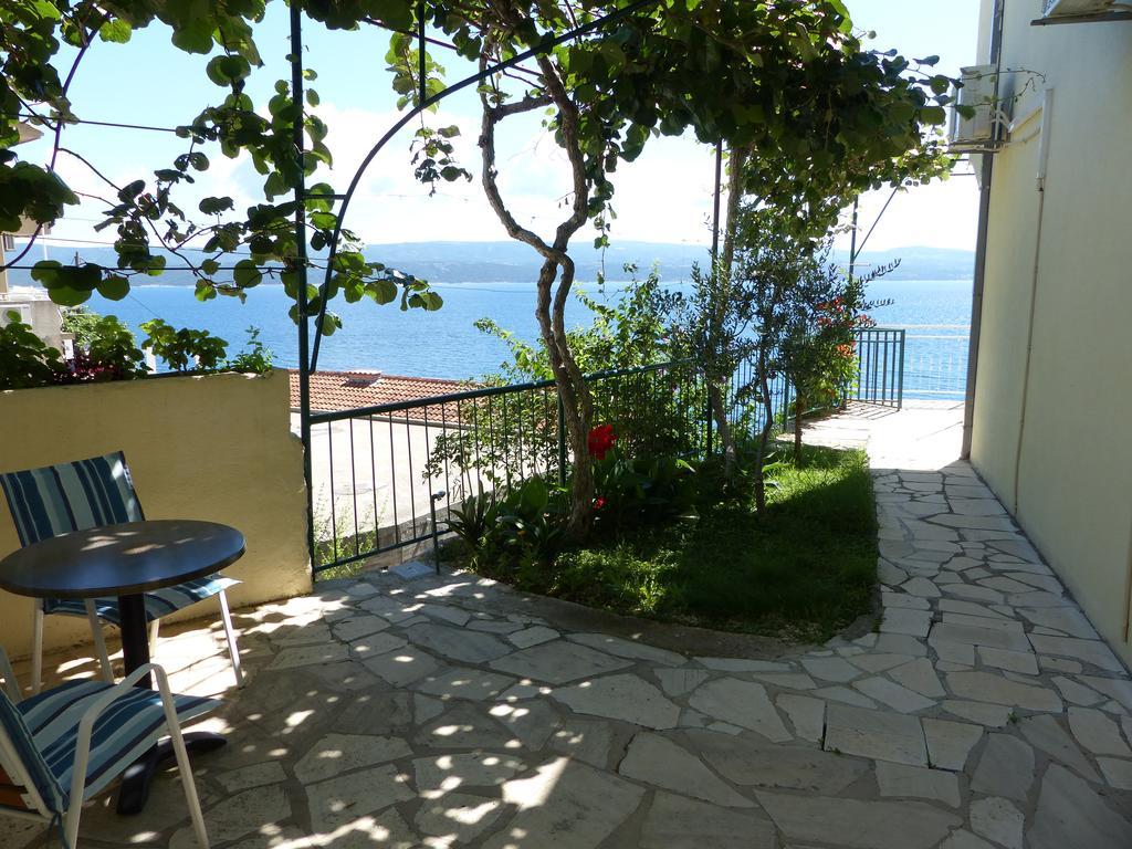 Apartments Smiljana Omiš Dış mekan fotoğraf