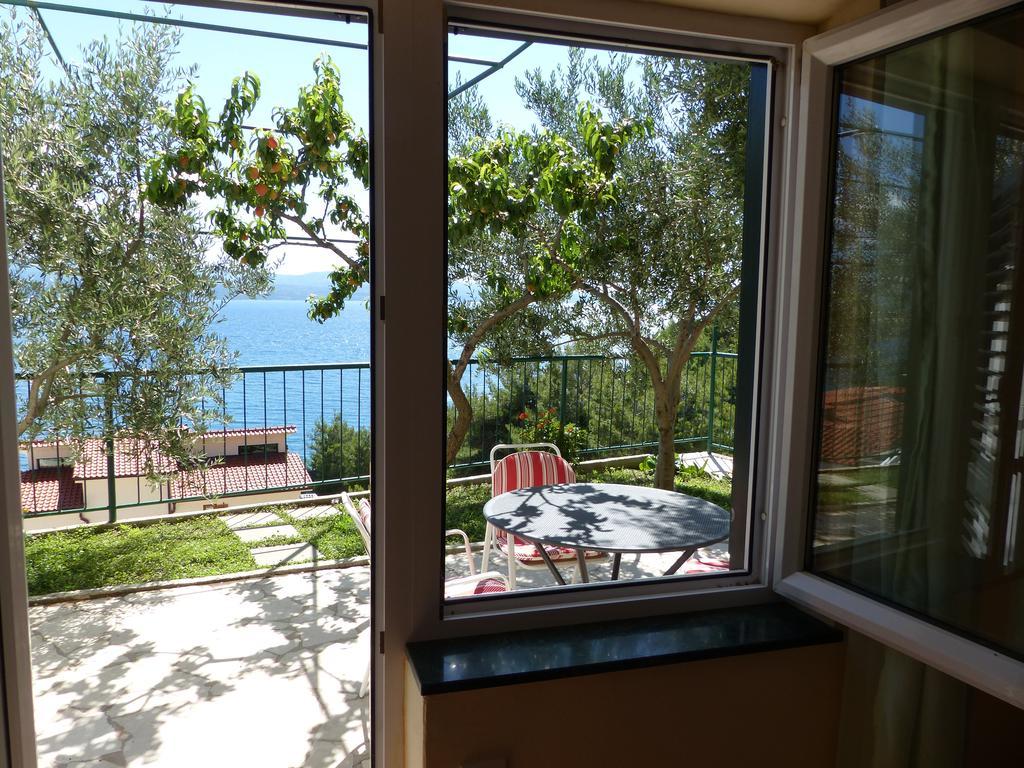 Apartments Smiljana Omiš Dış mekan fotoğraf