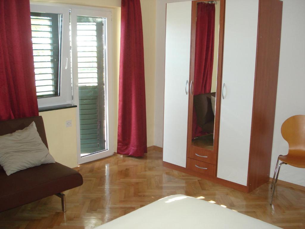 Apartments Smiljana Omiš Dış mekan fotoğraf